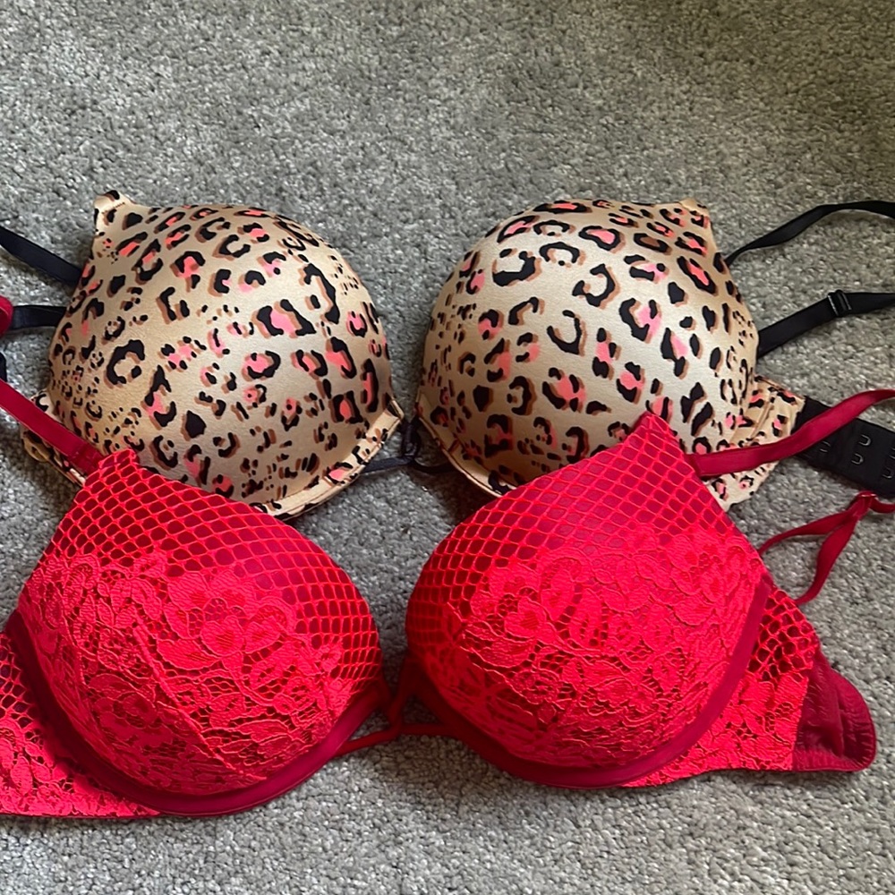 Victoria secrets bombshell plunge bra’s. Paid $78 each. 36B